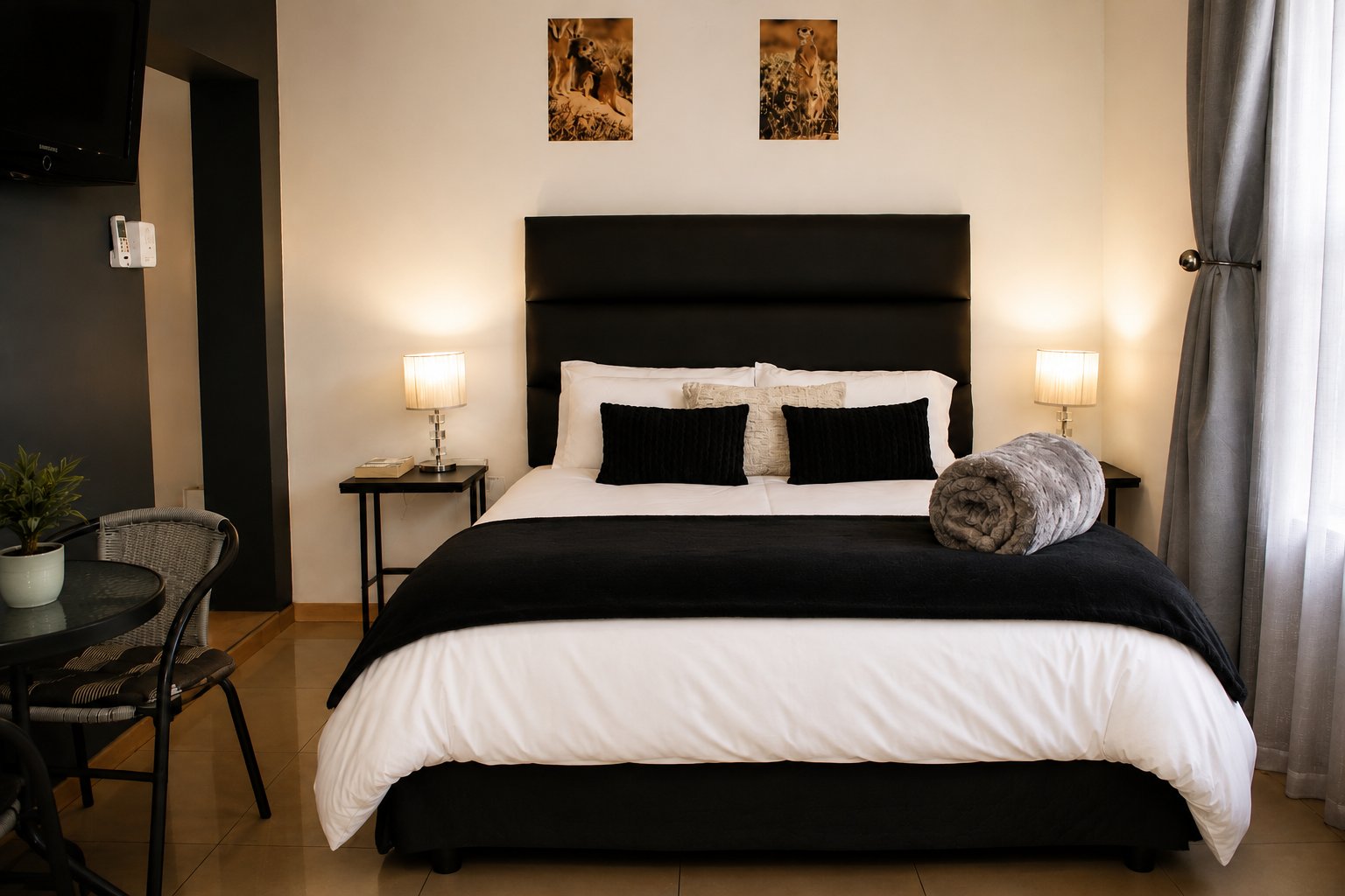Diamond Private Flat Unit bedroom at Meerkat Manor